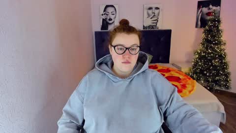 Polina online show from 12.29.24