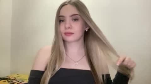 Snapshot of polishangel222 chatting on 02.26.26 polishangel222 online show from 02.26.26