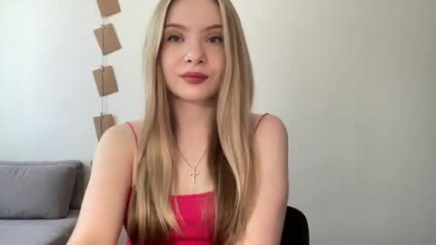 Snapshot of polishangel222 chatting on 07.17.26 polishangel222 online show from 07.17.26