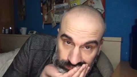 Snapshot of pollito1985 chatting on 11.22.25 DIEGO O DIEGUITO online show from 11.22.25