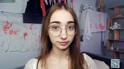 Polly online show from 10.31.25