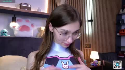 Polly online show from 11.13.25