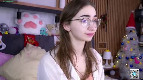 Polly online show from 11.24.25