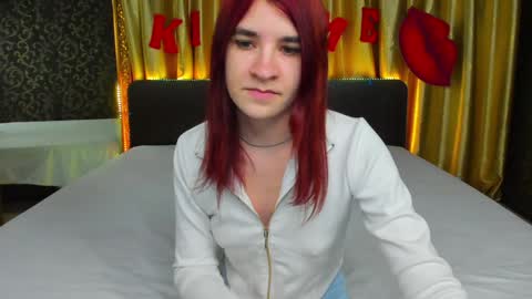 Polly online show from 02.07.25