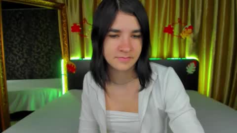 Polly online show from 10.20.25