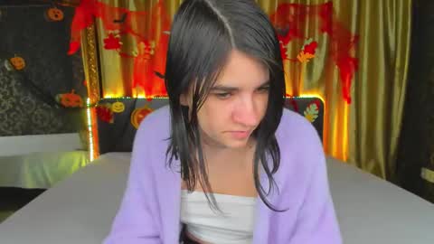 Polly online show from 11.03.25