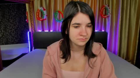 Polly online show from 04.06.26