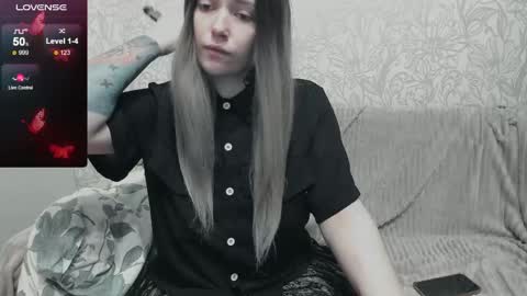 Polly online show from 04.15.26