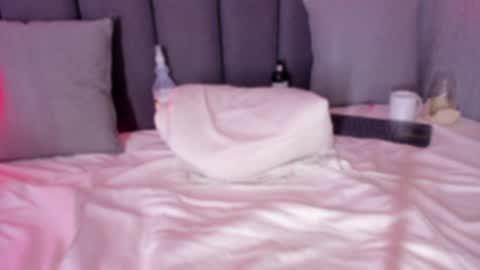 POLLY online show from 02.08.25