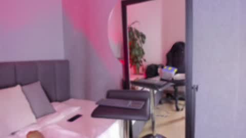 POLLY online show from 02.17.25