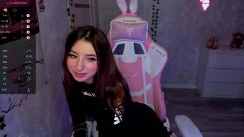       online show from 10.10.25