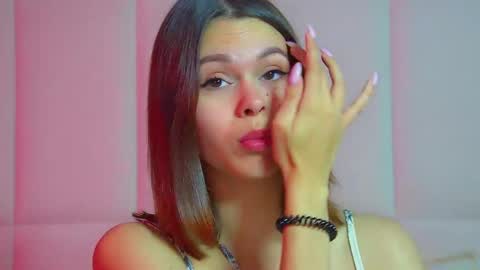 Snapshot of pollylanders chatting on 10.19.25 Polly online show from 10.19.25