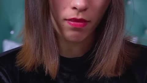 Snapshot of pollylanders chatting on 11.21.25 Polly online show from 11.21.25