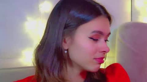 Snapshot of pollylanders chatting on 11.30.25 Polly online show from 11.30.25