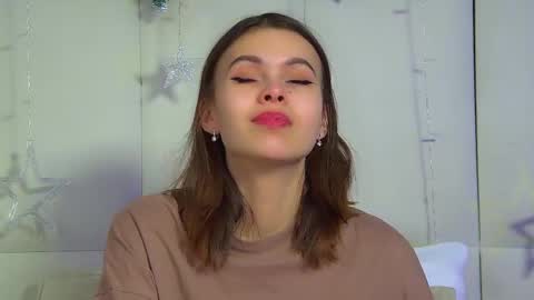 Snapshot of pollylanders chatting on 12.14.25 Polly online show from 12.14.25