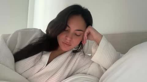 Polly Pocket online show from 12.14.25