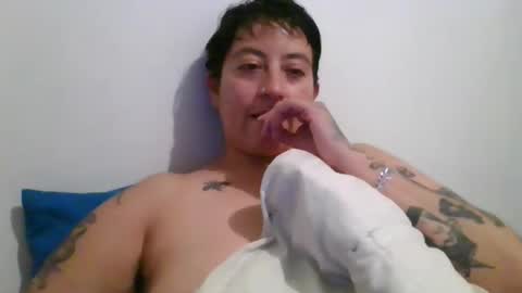 Snapshot of poly_mer chatting on 10.27.25 Poly online show from 10.27.25