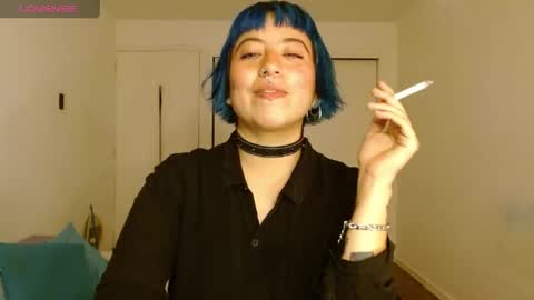 Poly online show from 04.10.26