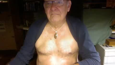 Snapshot of pomme1949 chatting on 01.03.25 pomme1949 online show from 01.03.25