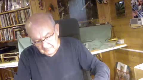 Snapshot of pomme1949 chatting on 01.13.25 pomme1949 online show from 01.13.25