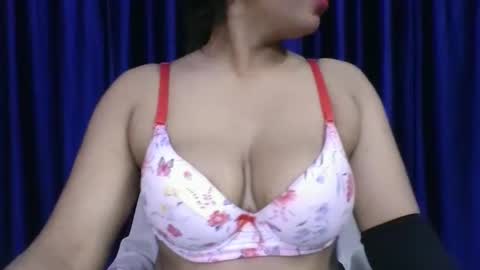 poojalady online show from 02.14.26