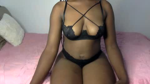 Snapshot of pookietalie23 chatting on 07.13.26 pookie online show from 07.13.26