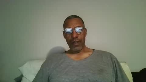 poolguy2496 online show from 11.02.25