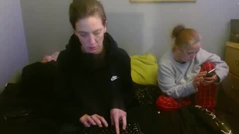 Snapshot of poopcap chatting on 12.31.24 poopcap online show from 12.31.24