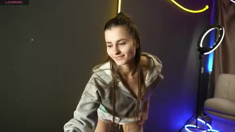 Louise  see you on December 1  at 2200 UTC3 online show from 10.06.25