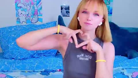 Snapshot of popjenny chatting on 06.27.26 Hi Daddy Im Jane online show from 06.27.26