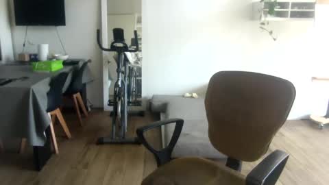 popopo0 online show from 10.19.25