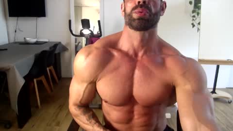 popopo0 online show from 11.19.25