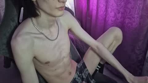 Snapshot of popoul_couple chatting on 06.18.26 popoul_couple online show from 06.18.26