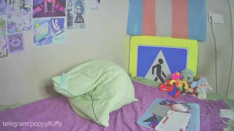 poppyfluffy online show from 03.12.26