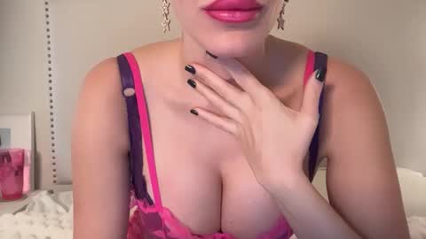 Poppy Knox online show from 12.03.25