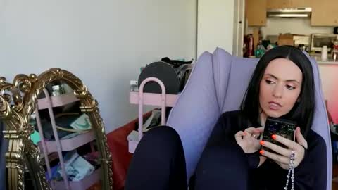 A cadia online show from 11.04.25