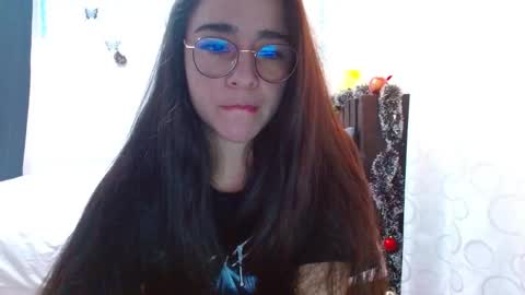 porcelainlux online show from 12.30.24