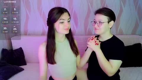 Snapshot of pornostendup chatting on 11.09.25 Ana and Tati online show from 11.09.25