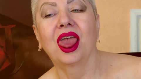 LADY POSH online show from 10.15.25