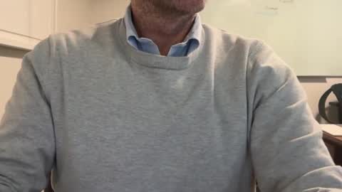 Snapshot of poundtownusa2016 chatting on 10.23.25 ConchilDog online show from 10.23.25