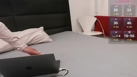 Smooth Daddy online show from 04.12.26