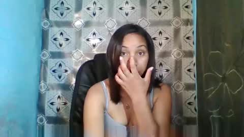 LARISSAH online show from 04.21.26