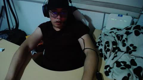 powerfulzeus2 online show from 09.13.25