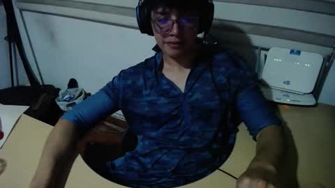 powerfulzeus2 online show from 10.22.25