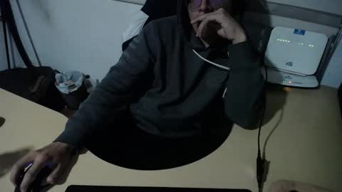 powerfulzeus2 online show from 10.23.25