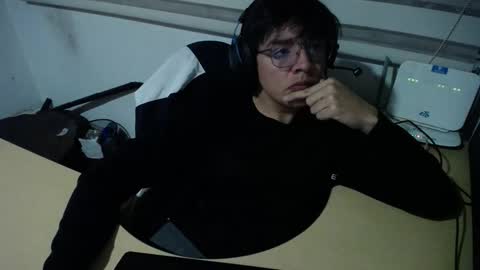 powerfulzeus2 online show from 11.21.25