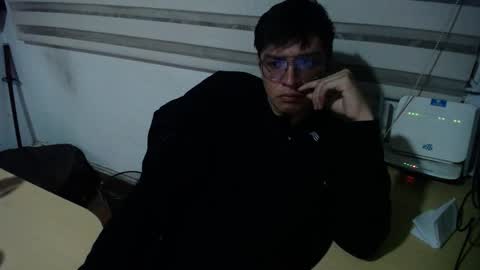 powerfulzeus2 online show from 12.22.25