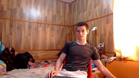 chris independent  online show from 10.06.25