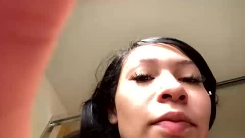 Snapshot of pr3ttynperla chatting on 09.29.25 pr3ttynperla online show from 09.29.25