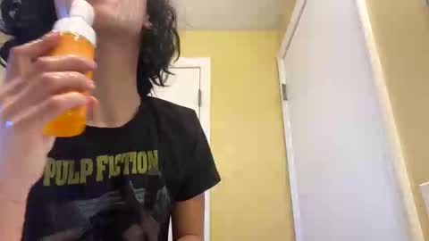 Snapshot of pr3ttynperla chatting on 11.18.25 pr3ttynperla online show from 11.18.25